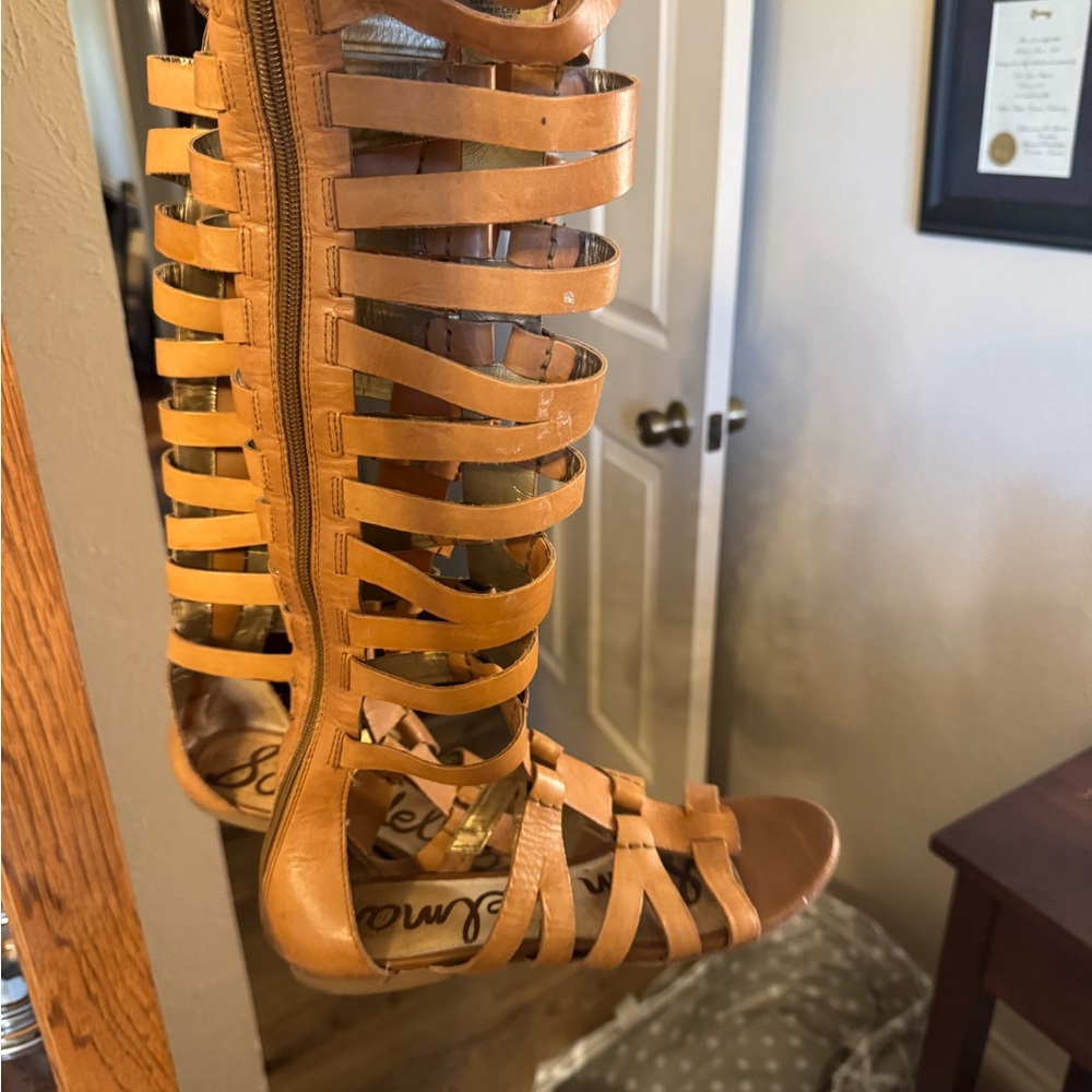 Women's Gladiator Sandals in Tan - Sam Edelman size 7.5 - Picture 3 of 3